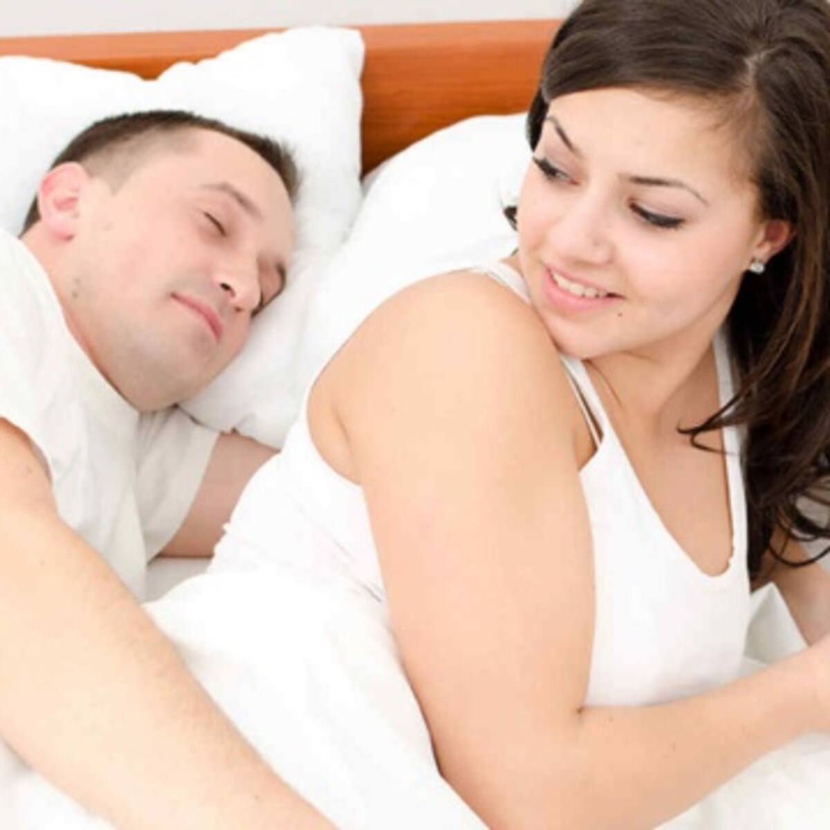 Más de la mitad de los chilenos revisan el celu después de tener sexo