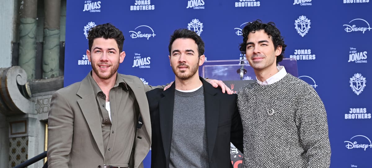 CL - Jonas Brothers