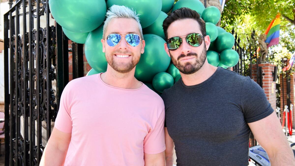 ¡Se agranda la familia! Lance Bass y su esposo se convertirán en padres de gemelos
