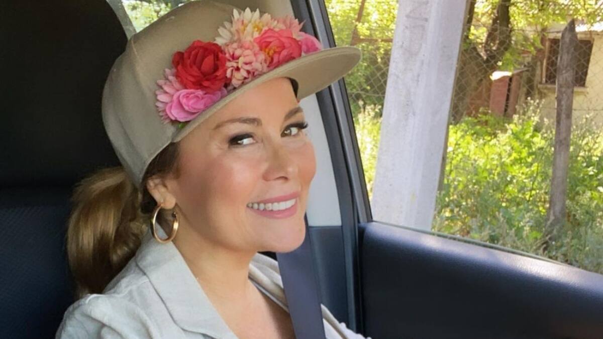 Cathy Barriga cambia de rumbo ahora vende ropa usada por Instagram