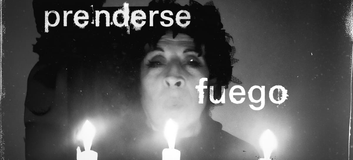 CL - Pedro Lemebel "Prenderse Fuego"