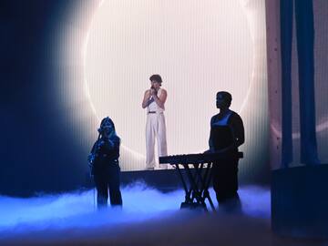 Lana del Rey sorprende con cover de "Beautiful Things" junto a Benson Boone