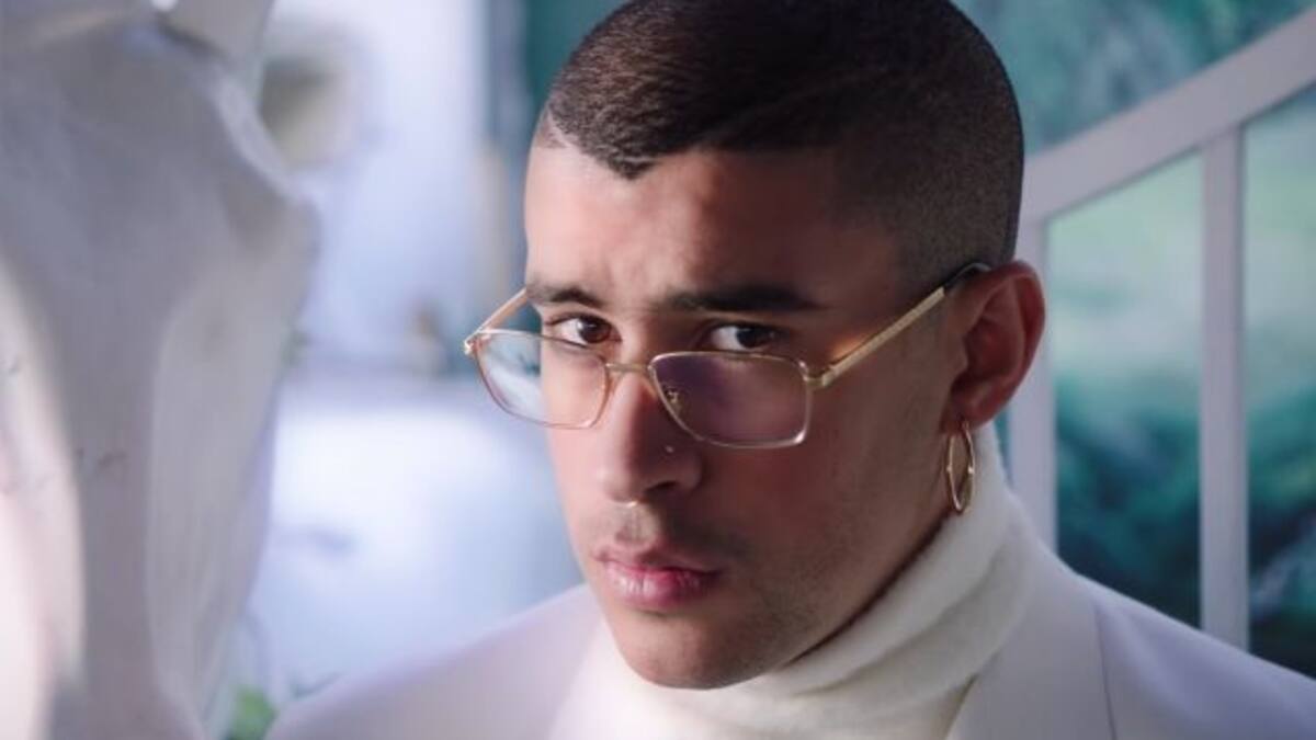Bad Bunny está muy atento a los virales chilenos: Twitteó «no te hagas la vístima»