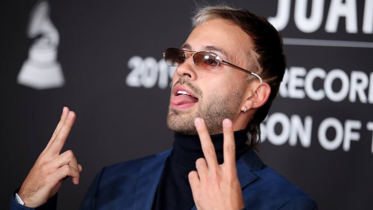 Feid sorprende con el lanzamiento de su nueva canción «Fumeteo»