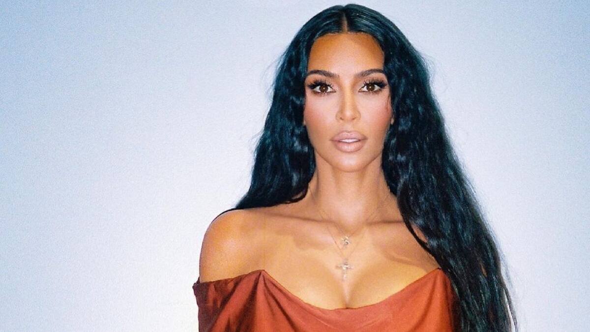 Acusan a Kim Kardashian de «apropiarse» de la historia de Meghan y Harry para su videojuego