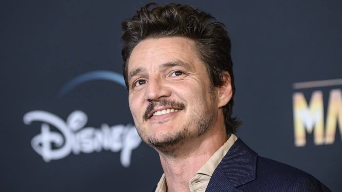 This is the way: Pedro Pascal participó en campaña de la Defensoría de la Niñez para la nueva constitución