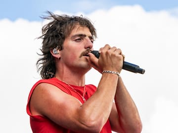 Con este cover de Rihanna, Benson Boone se despide de Texas en el marco de su "American Heart Tour"