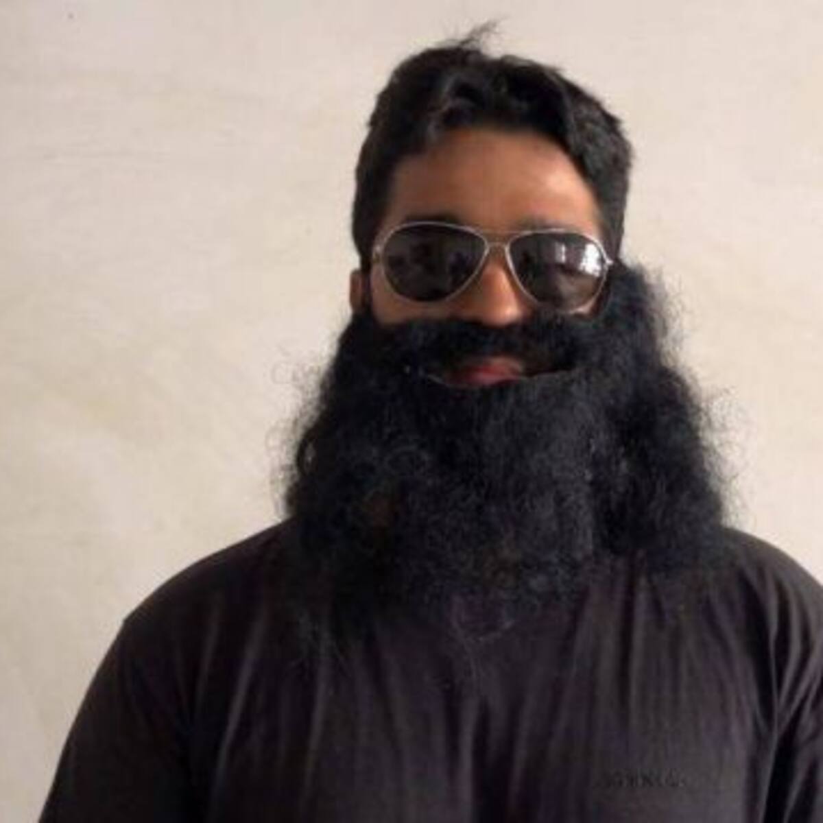 Un joven quiere demandar a sus padres por traerlo este mundo “sin su consentimiento”