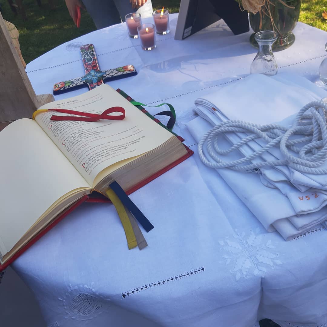 Instagram: @marilubalbontin</a>