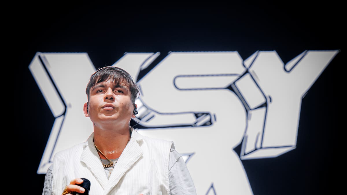 ¡Un verdadero YSYSMO! YSY A enciende el Movistar Arena junto a sus fans chilenos que saltaron todos sus temas