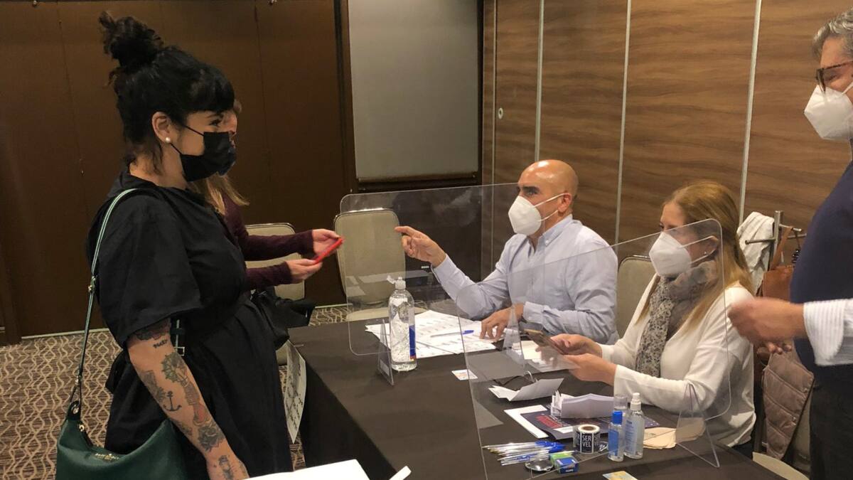 Mon Laferte votó en las elecciones presidenciales de Chile 2021