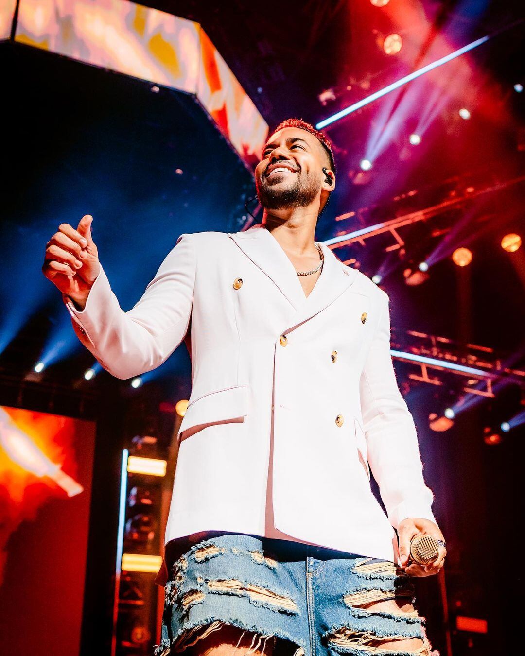 Instagram @estricolor</a> (@bizarrolivecl</a>)