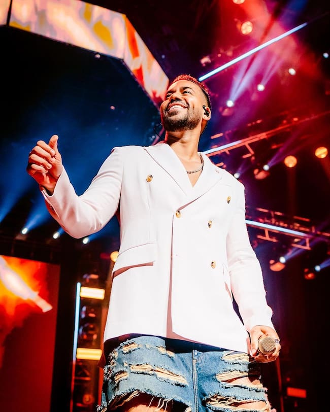 Instagram @estricolor</a> (@bizarrolivecl</a>)