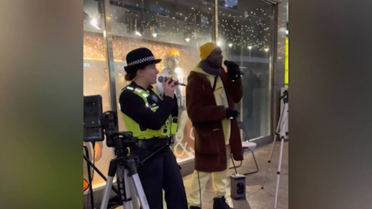 ¡Increíble! Policía se hace viral tras interpretar “Someone Like You” en la calle