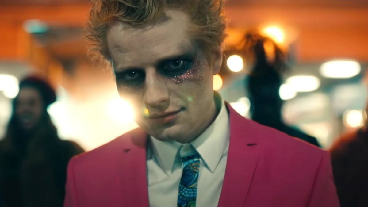 Ed Sheeran estrena un adelanto de su videoclip en el que se luce como vampiro