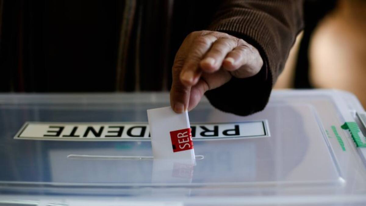 Adulto mayor falleció en su local de votación en Punta Arenas