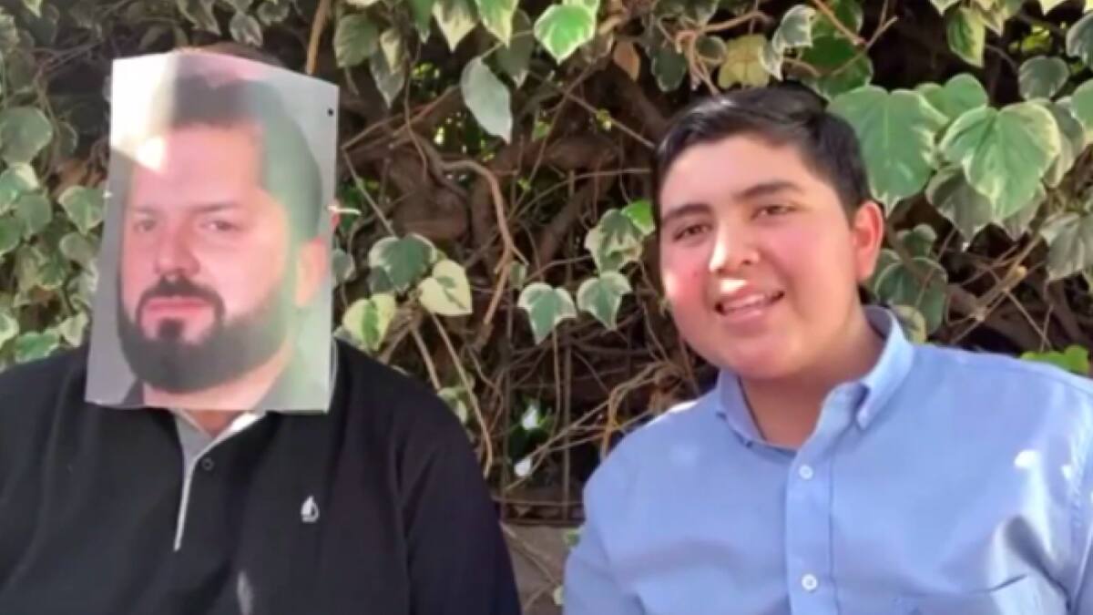 El “Niño Poeta” y su apoyo a Gabriel Boric: «Con el tiempo la vida te va izquierdizando»