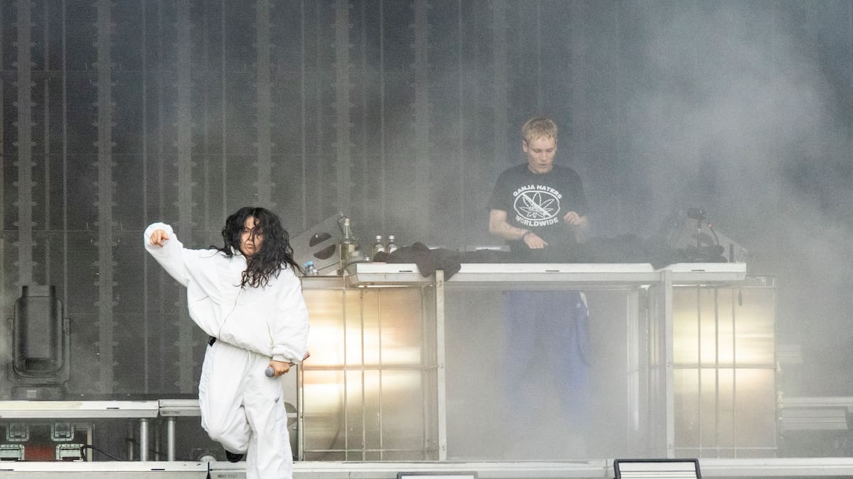 Sideshow de Brutalismus 3000 en Chile 2026: Horarios, apertura de puertas y venta de entradas