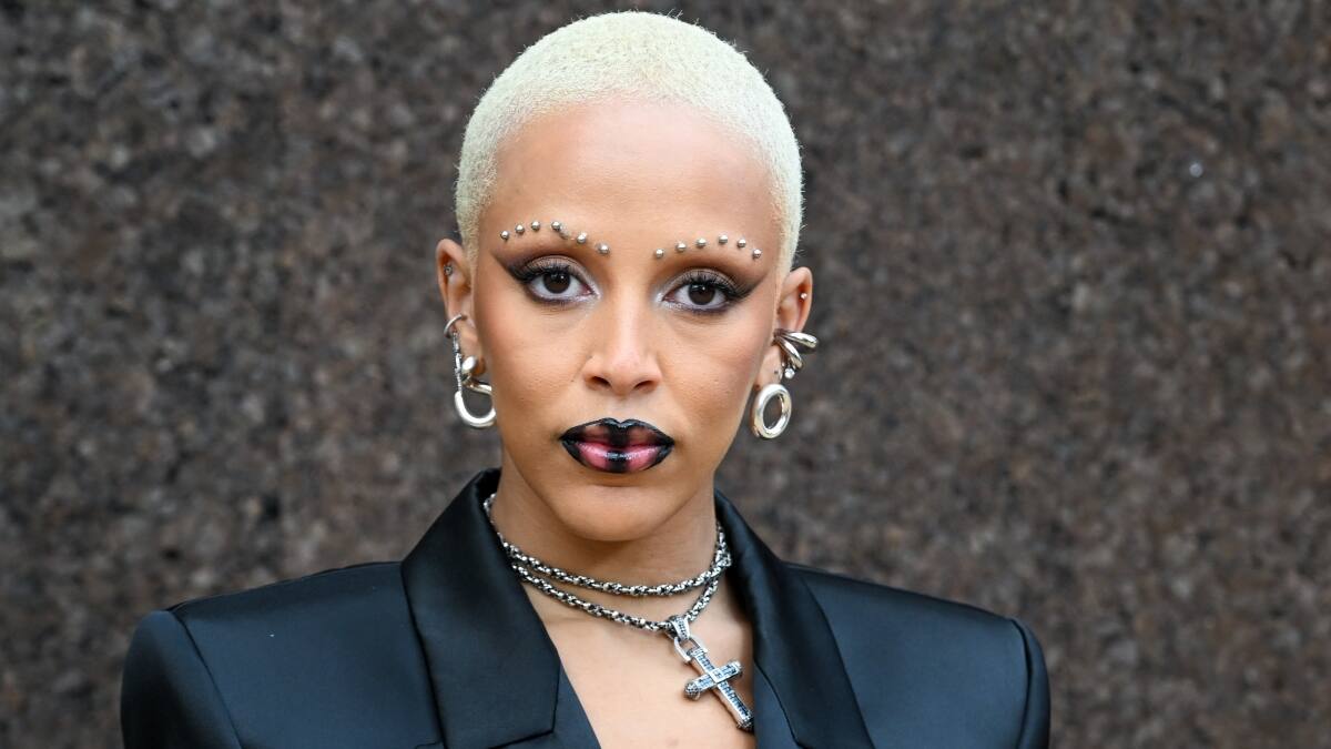 Doja Cat se enfrenta con Elon Musk luego de no poder recuperar su nombre en Twitter