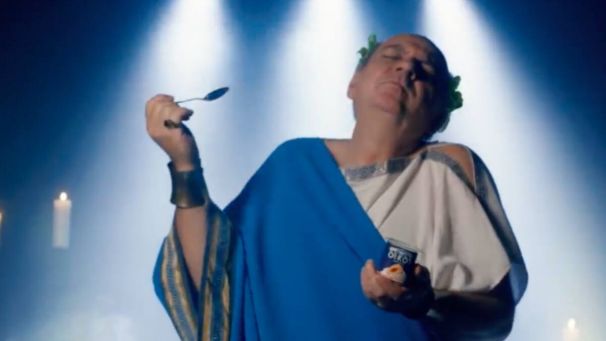 Marca de Yogurt suspende vínculo con Luis Gnecco por denuncia de violencia intrafamiliar