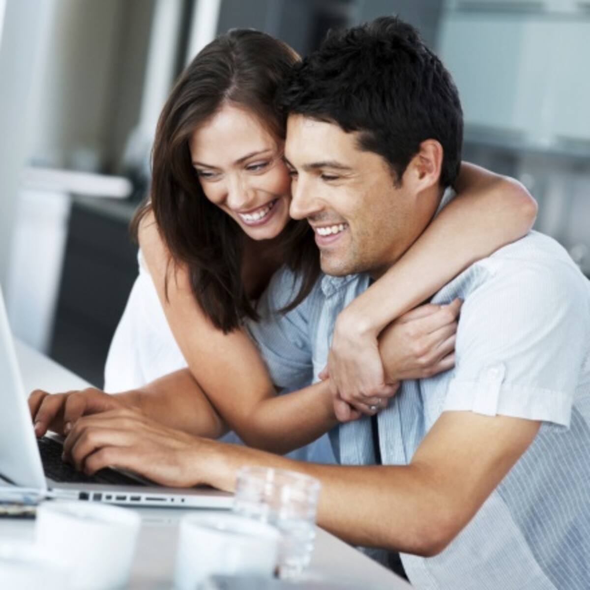 ¿Por qué los adultos jóvenes están teniendo menos sexo en la actualidad?