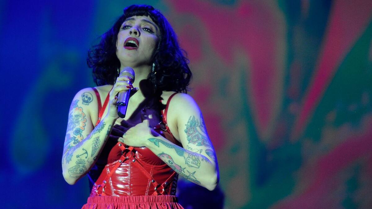 ¡Awww! Mon Laferte mostró cómo está su pancita de embarazada