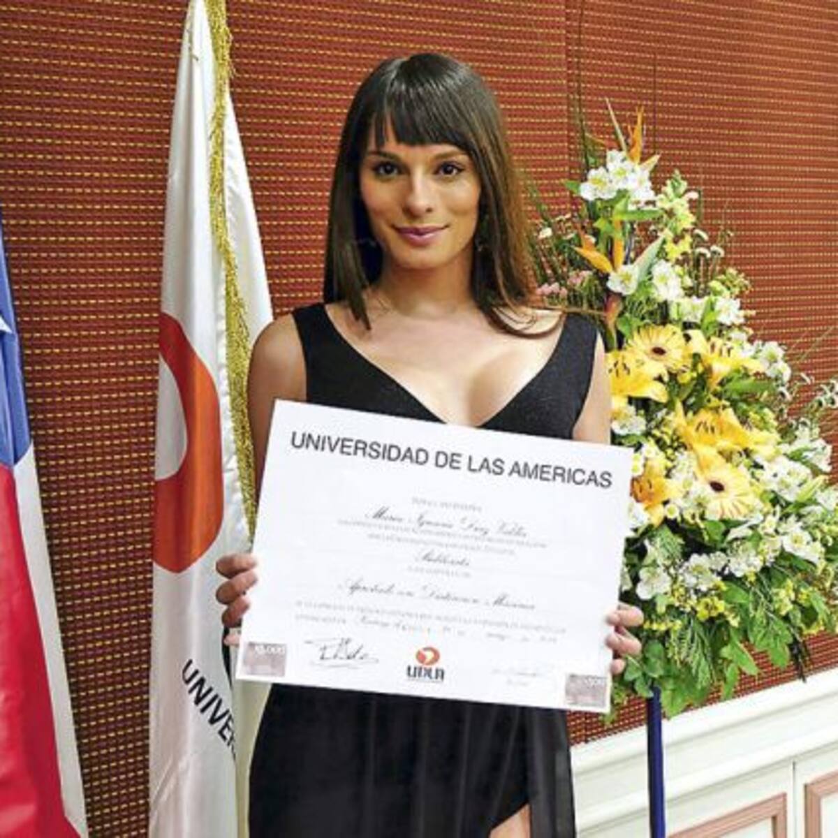 Conoce a la primera mujer trans en recibir su título universitario con su nombre social en Chile