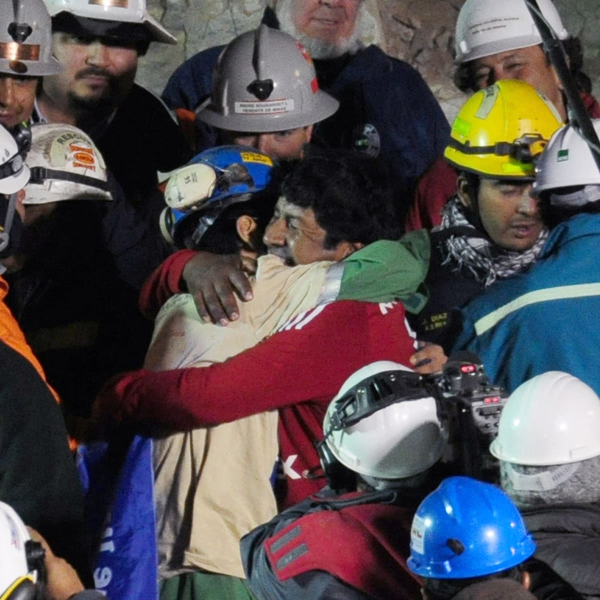 El rescate de los 33 mineros chilenos llega a National Geographic con imágenes inéditas