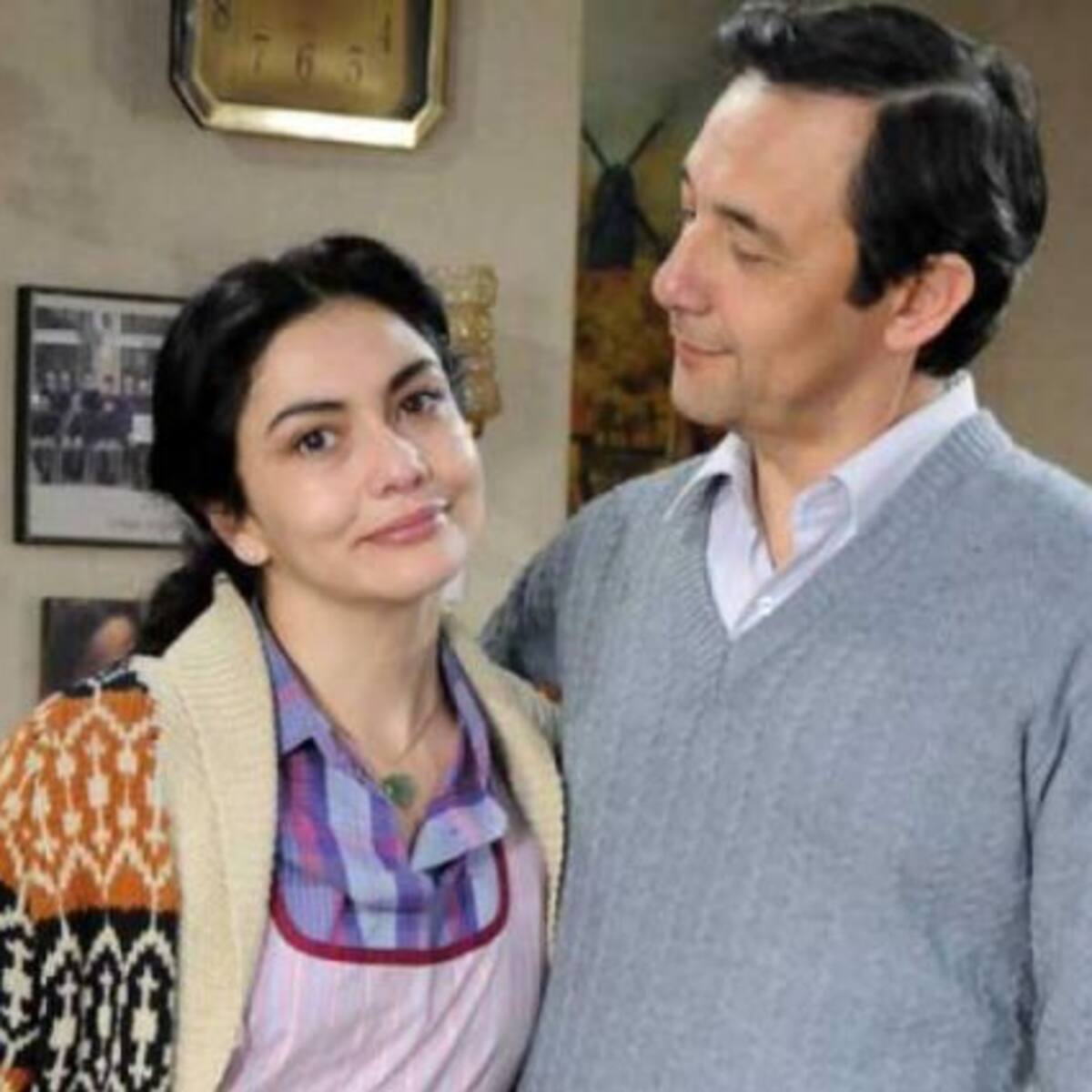 La graciosa discusión de Los Herrera en Twitter por el celular de Loreto Aravena