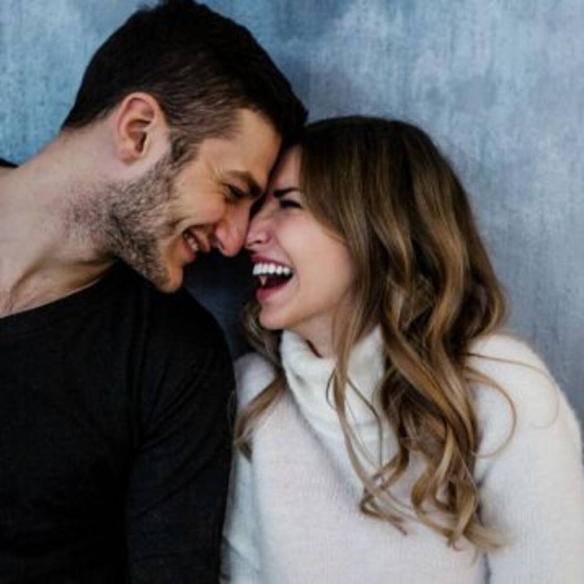 Conoce 10 cosas no sexuales que más excitan a las personas