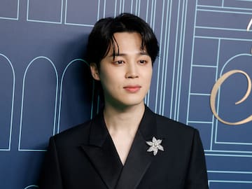 “Who” de Jimin hace historia como la canción más vendida de un solista de K-pop de la década