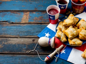 Comida, folklore y Fiestas Patrias: esto es lo que más enorgullece a los chilenos según Cadem