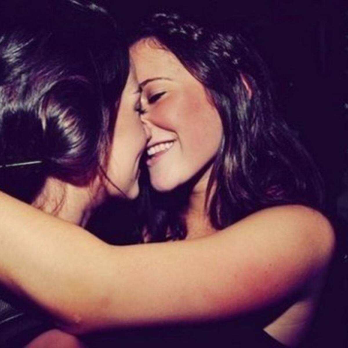 Según estudio, las mujeres tienen mayor tendencia a ser BISEXUALES