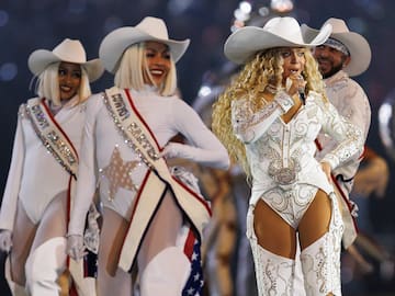 Beyoncé gana su primer Emmy por su "Beyoncé Bowl": Ahora está en mitad de camino al EGOT