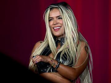 Karol G se anota con colaboración junto a una artista viral de TikTok
