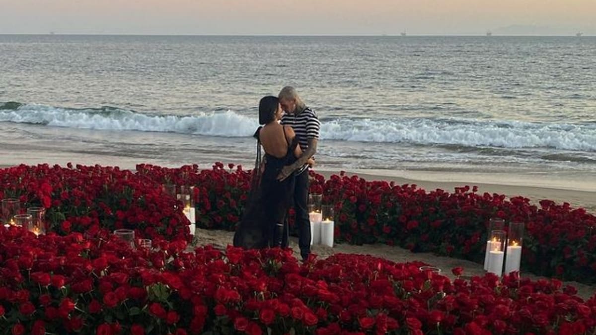 ¡OMG! Kourtney Kardashian anunció su compromiso con Travis Barker