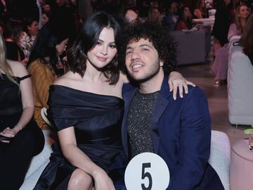 Selena Gomez anuncia su compromiso con Benny Blanco