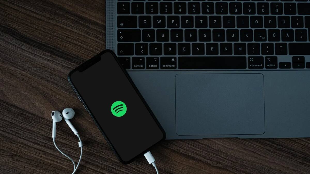 Facebook y Spotify juntos: ¡La red social agregó un mini reproductor de la aplicación de música!