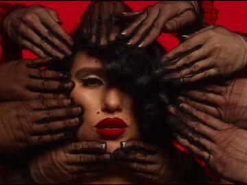 RAYE trae potencia y vulnerabilidad en "Genesis", su nuevo sencillo