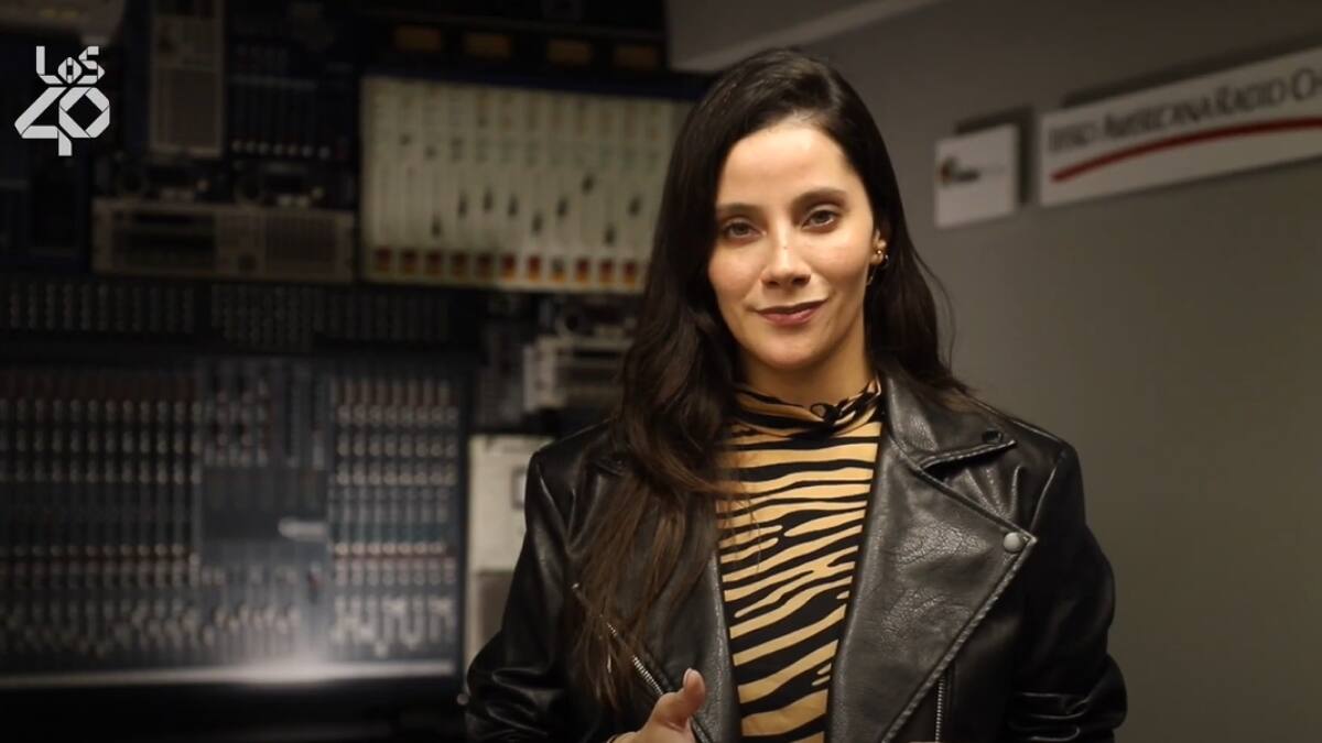 Martina Orrego nos cuenta la historia tras los 100 años de la primera transmisión radial de Chile