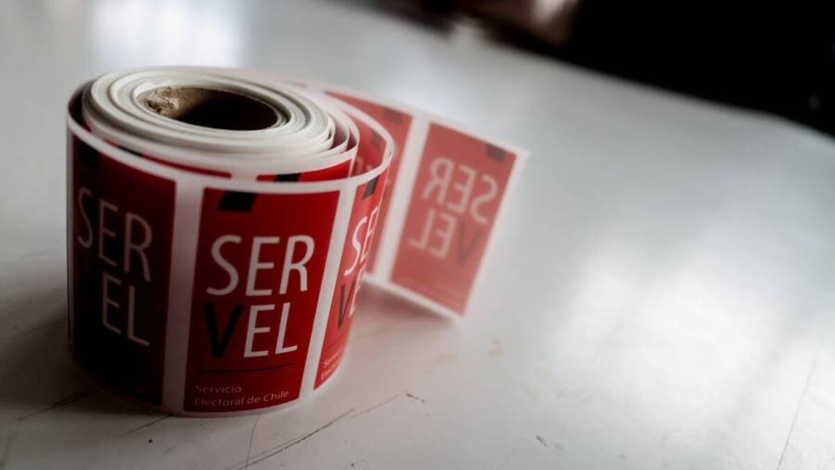 59 abogados y 77 mujeres: Conoce las cifras de la Convención Constitucional