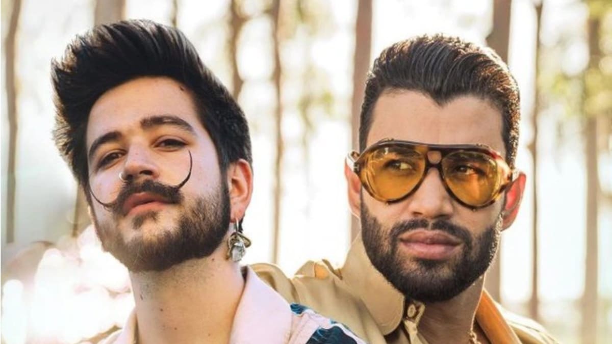 ¡Con tono brasileño! Camilo lanza la nueva versión de «Bebé» junto a Gusttavo Lima