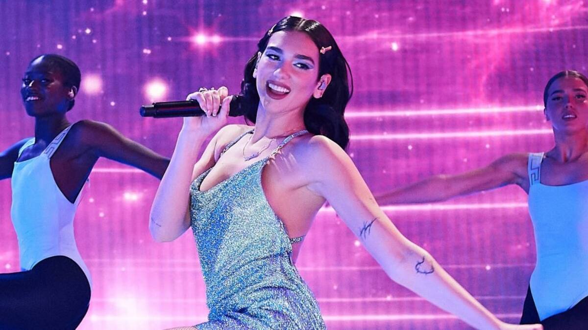 Este video de Dua Lipa bailando «Suavemente» le dará ritmo y alegría a tu vida