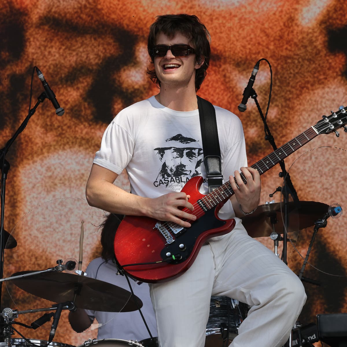 ¿Ya está acá? DJO habría llegado a nuestro país en la previa de su presentación en Lollapalooza Chile 2026