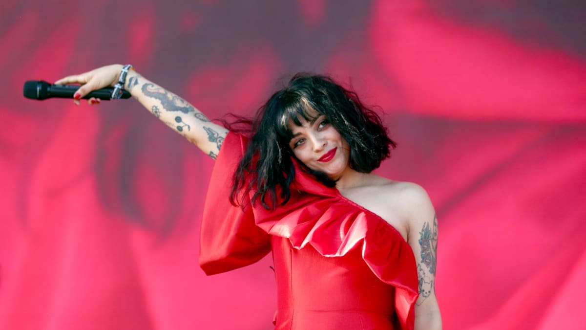 ¡Ídola! Mon Laferte recibe nominación a los Premios Grammy 2022