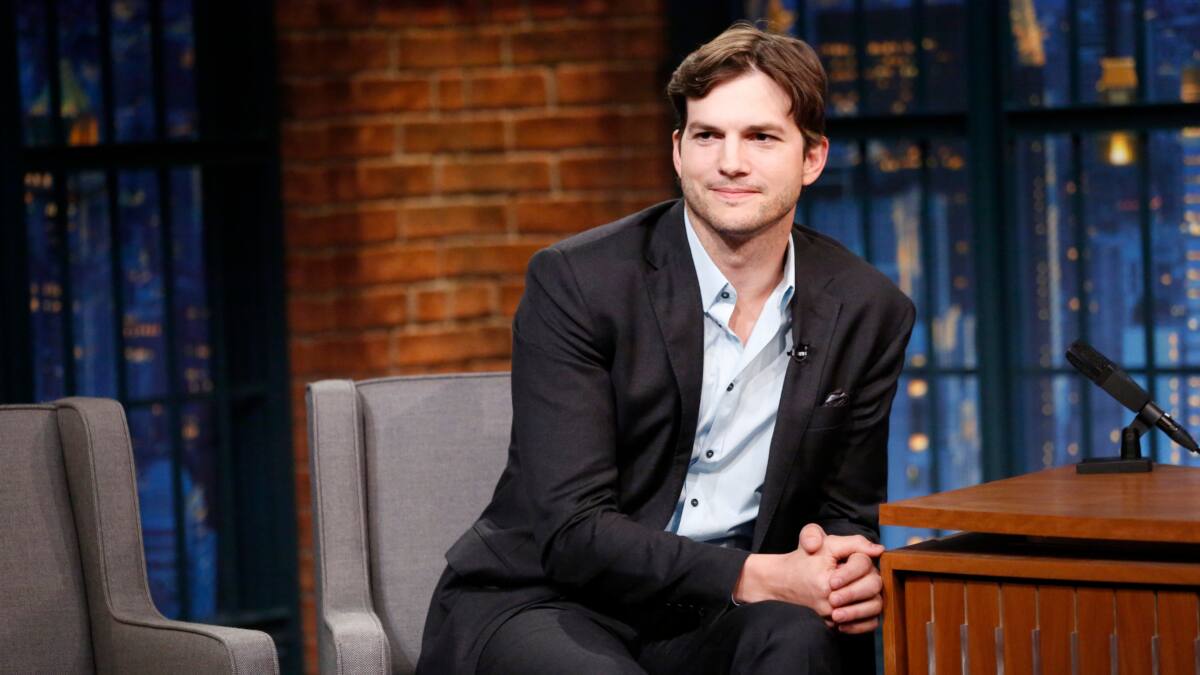 ¿Ashton Kutcher en Chile? Revelan foto del actor en Punta Arenas