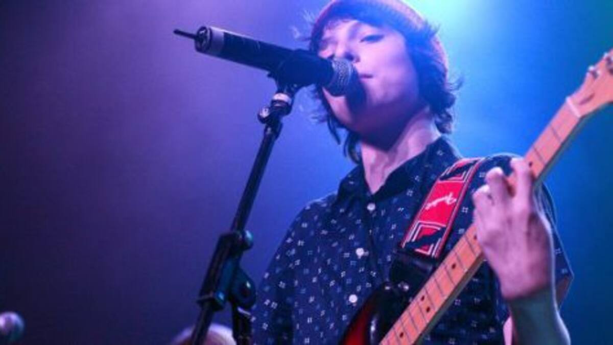«Mike» de «Stranger Things» saca aplausos con su proyecto musical