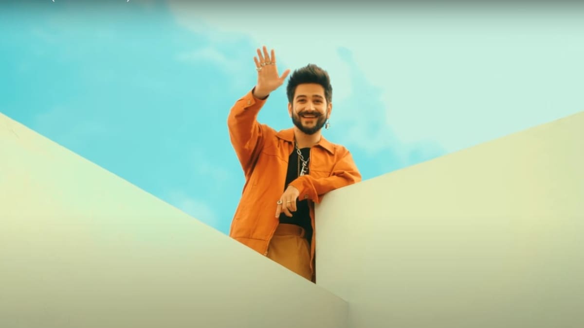 Camilo lanzó videoclip para su hit «Millones»
