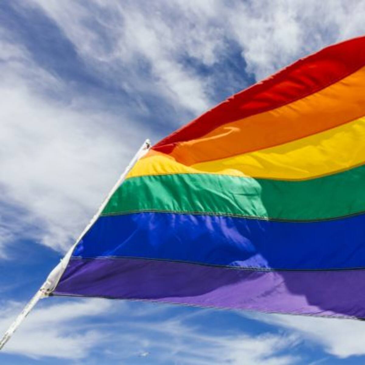 Treinta municipios izarán la bandera LGBTI