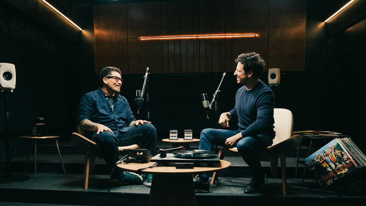 Del podio al micrófono: Paolo Bortolameolli lanza "Sin Batuta", su nuevo vodcast